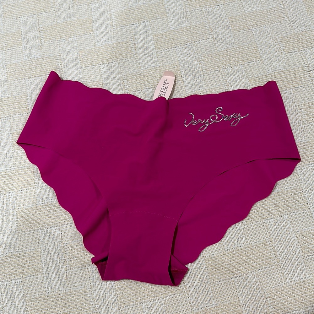 VICTORIA’S SECRET Very Sexy Rhinestone Scalloped Hiphugger Panty NWT Mag… - Picture 6 of 8